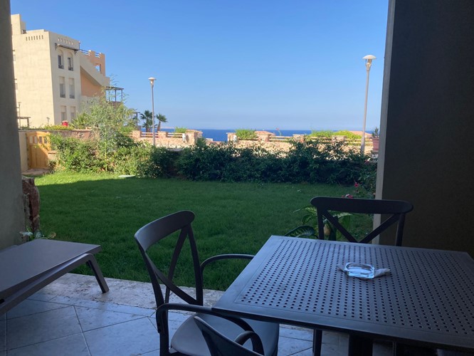 2 BR Apartment with Garden & Sea view - 14
